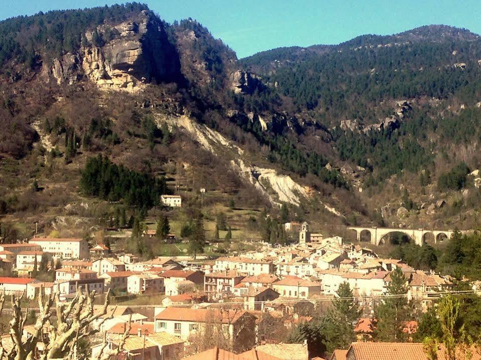 Les Callunes Anciennement Le Beausejour Annot Exteriör bild